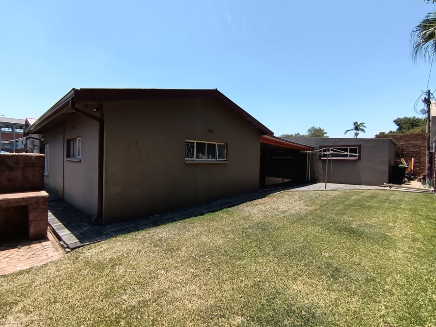 4 Bedroom Property for Sale in Protea Park North West